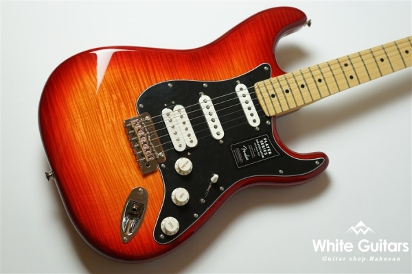 Player Stratocaster HSS Plus Top - ACB